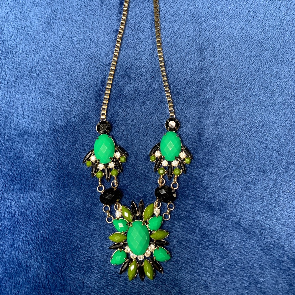 Geometric necklace